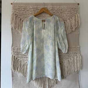 NWT: Lewit Tulip Sleeve Blouse